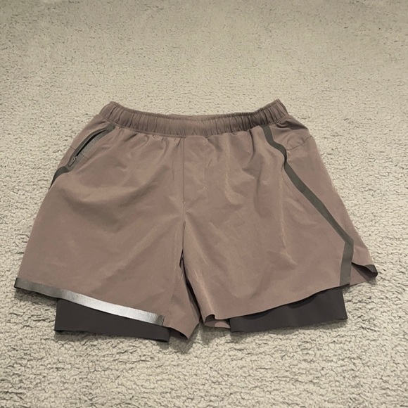 lululemon athletica Other - Lululemon Special Edition Surge Shorts size M color grey with black